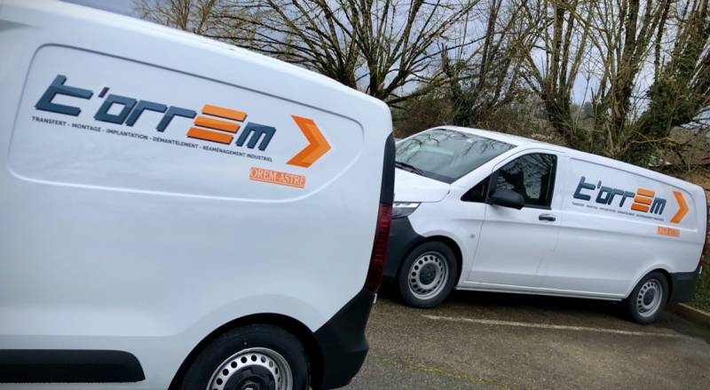 Pub adhésive sur flotte de véhicules à Lyon