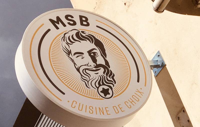 Enseigne lumineuse à LYON